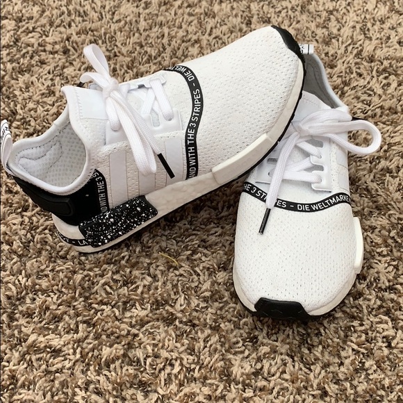adidas Shoes - Adidas NMD R1